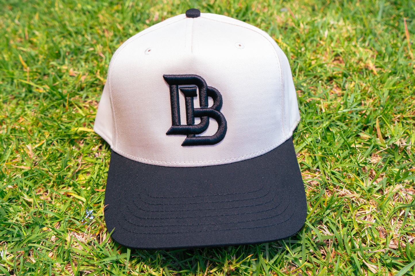 DB White Black Snap Back